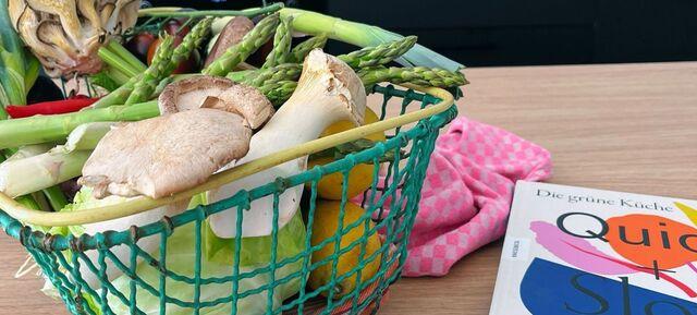 Plant-powered Meal Prep – Iss besser. Fühl dich besser. Arbeite fokussierter. Plant-powered Meal Prep – Iss besser. Fühl dich besser. Arbeite fokussierter. in PlantAmour Foodlab 2