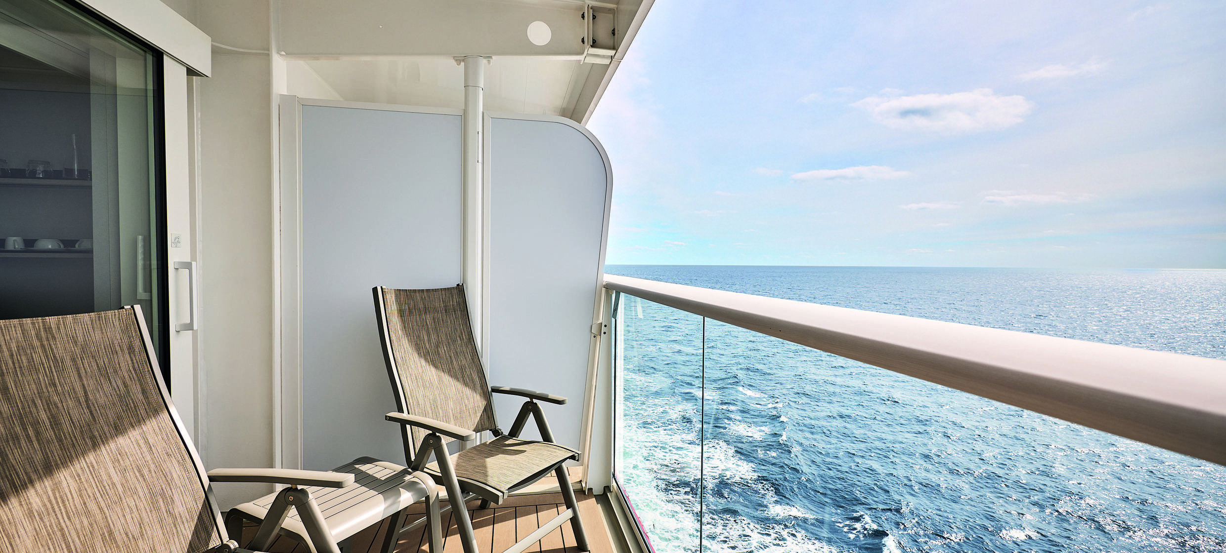 TUI Cruises GmbH 12