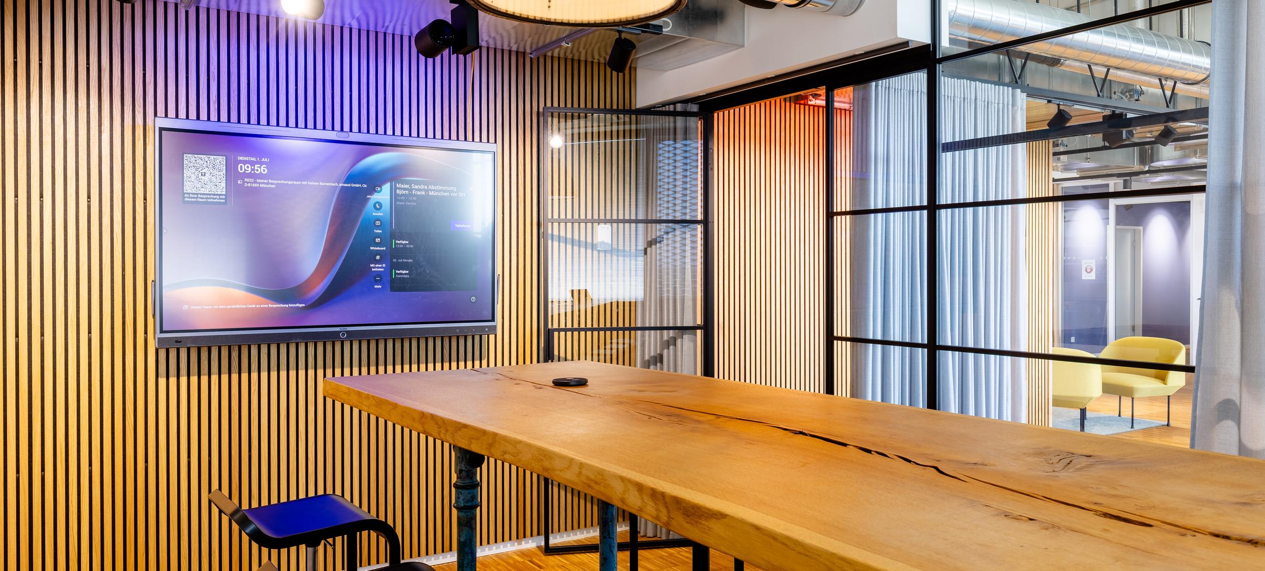 Quick Meeting im Separée im BizOps Hub 2