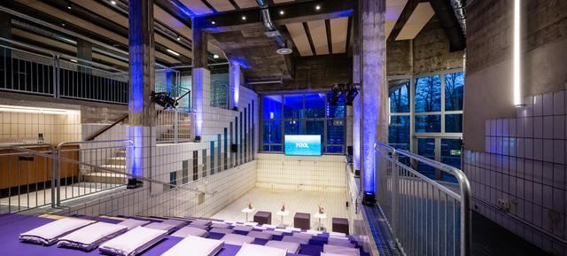 Chapel&Pool in Berlin / Kreuzberg 4