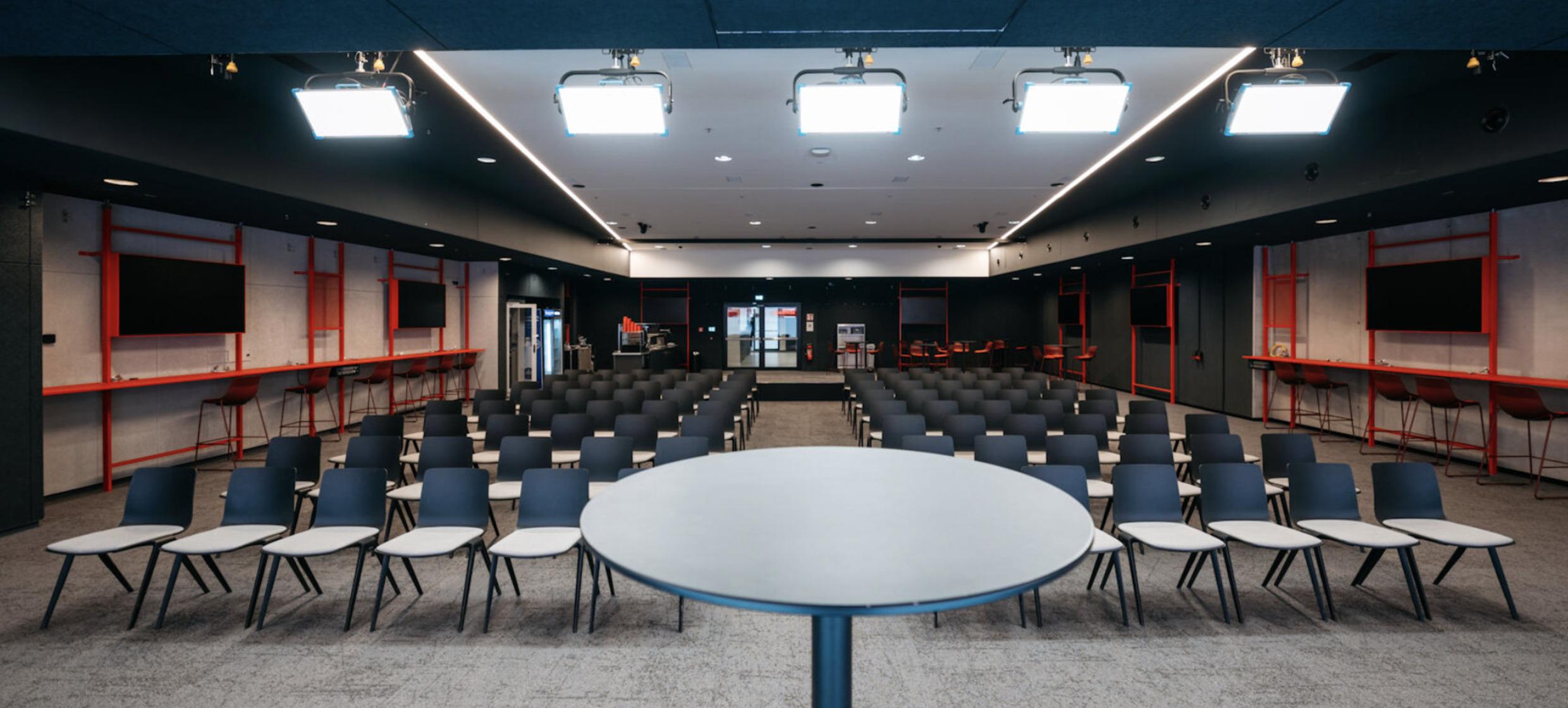 MHP Arena Stuttgart 5