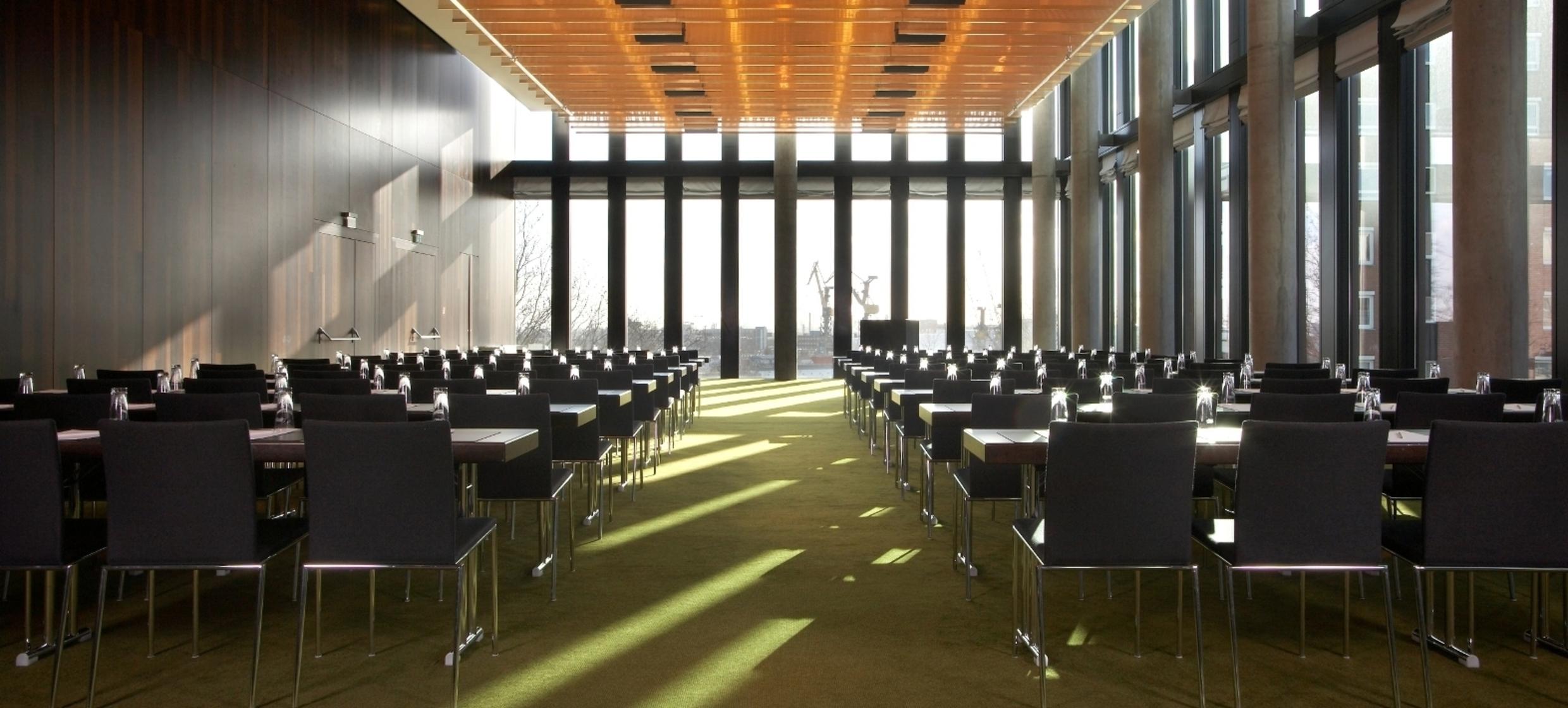 Empire Riverside Hotel 1