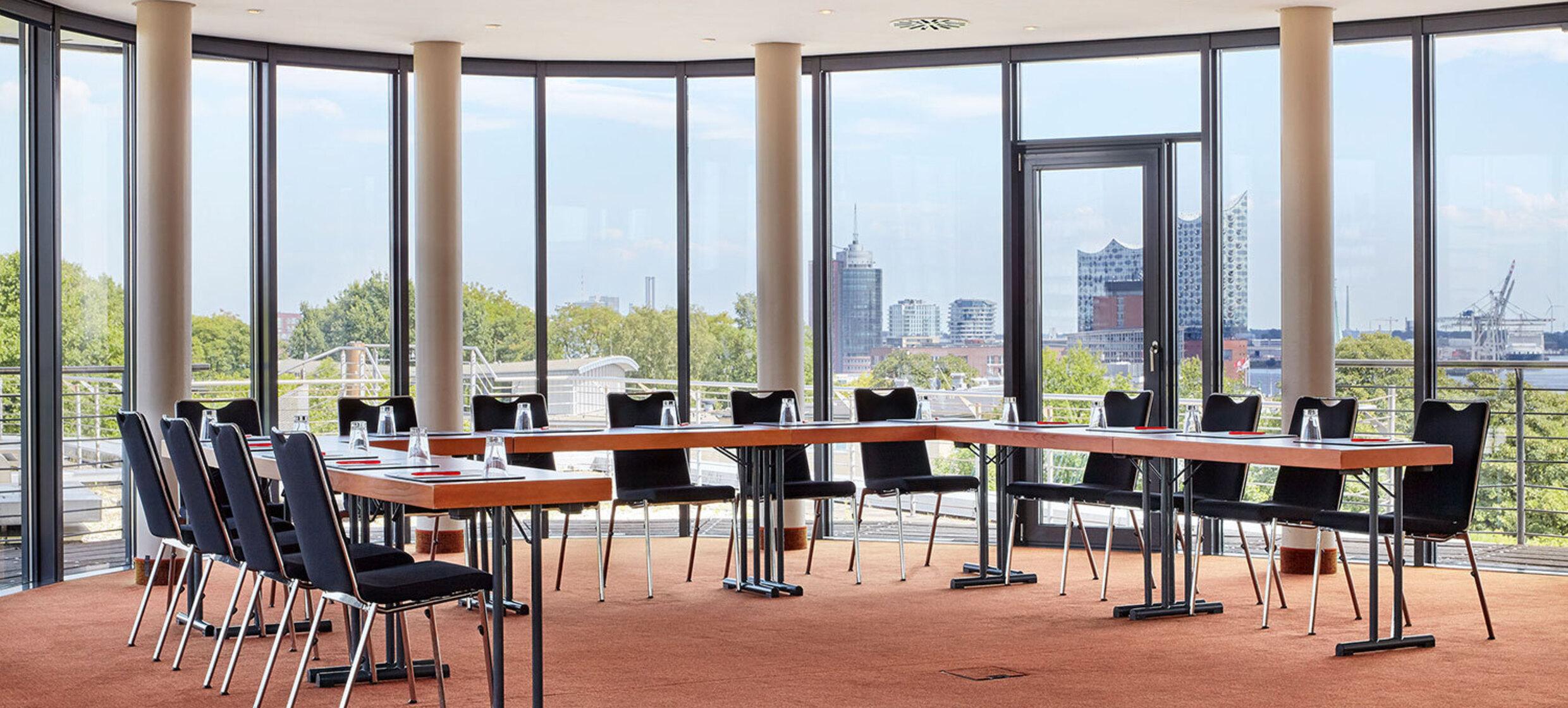 Ganztagspauschale "First Class" im Hotel Hafen Hamburg 2