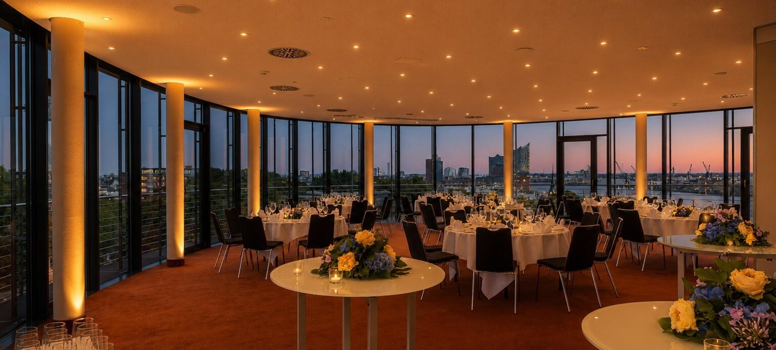 Hochzeitspauschale "HafenLiebe" im Hotel Hafen Hamburg in Hotel Hafen Hamburg / Hamburg 1