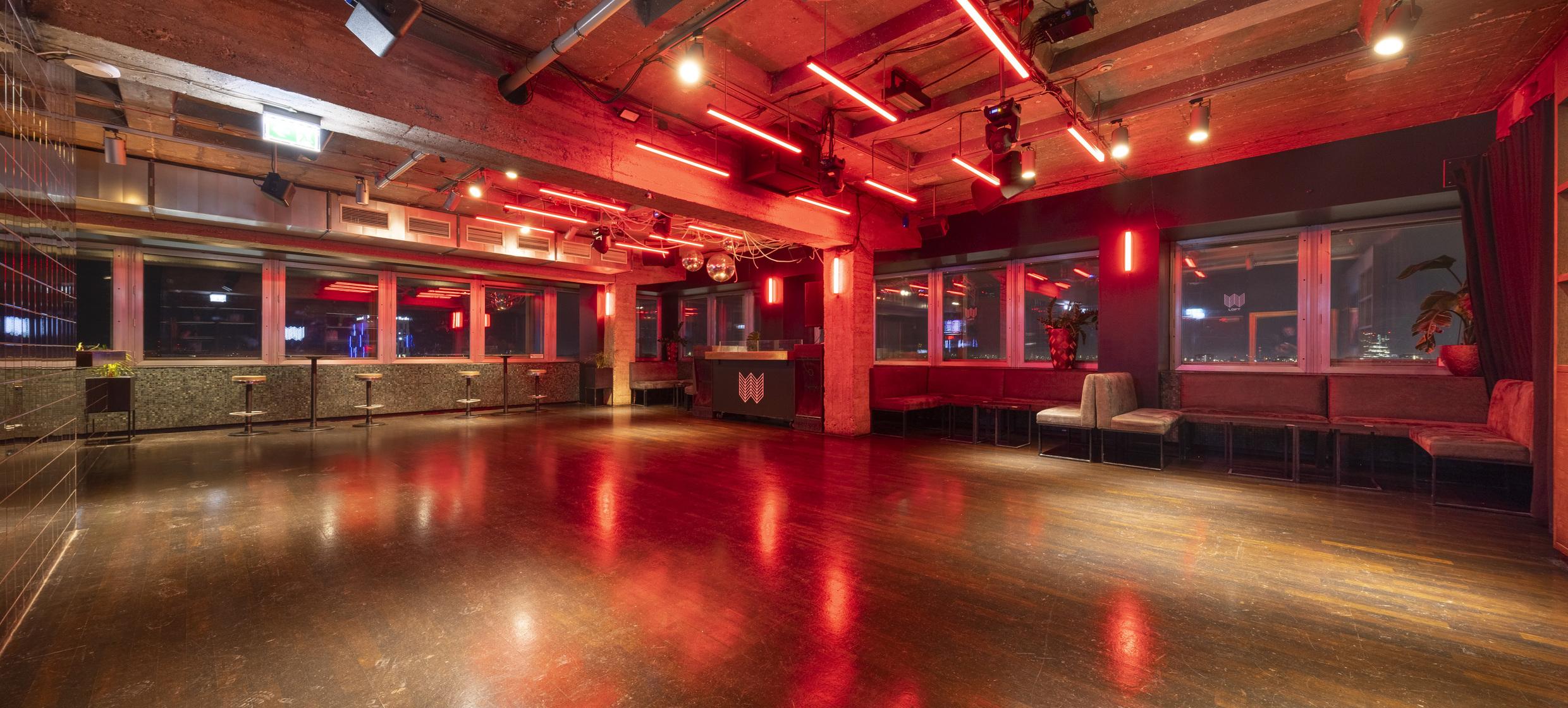 WEEKEND Rooftop Club und Eventlocation 7