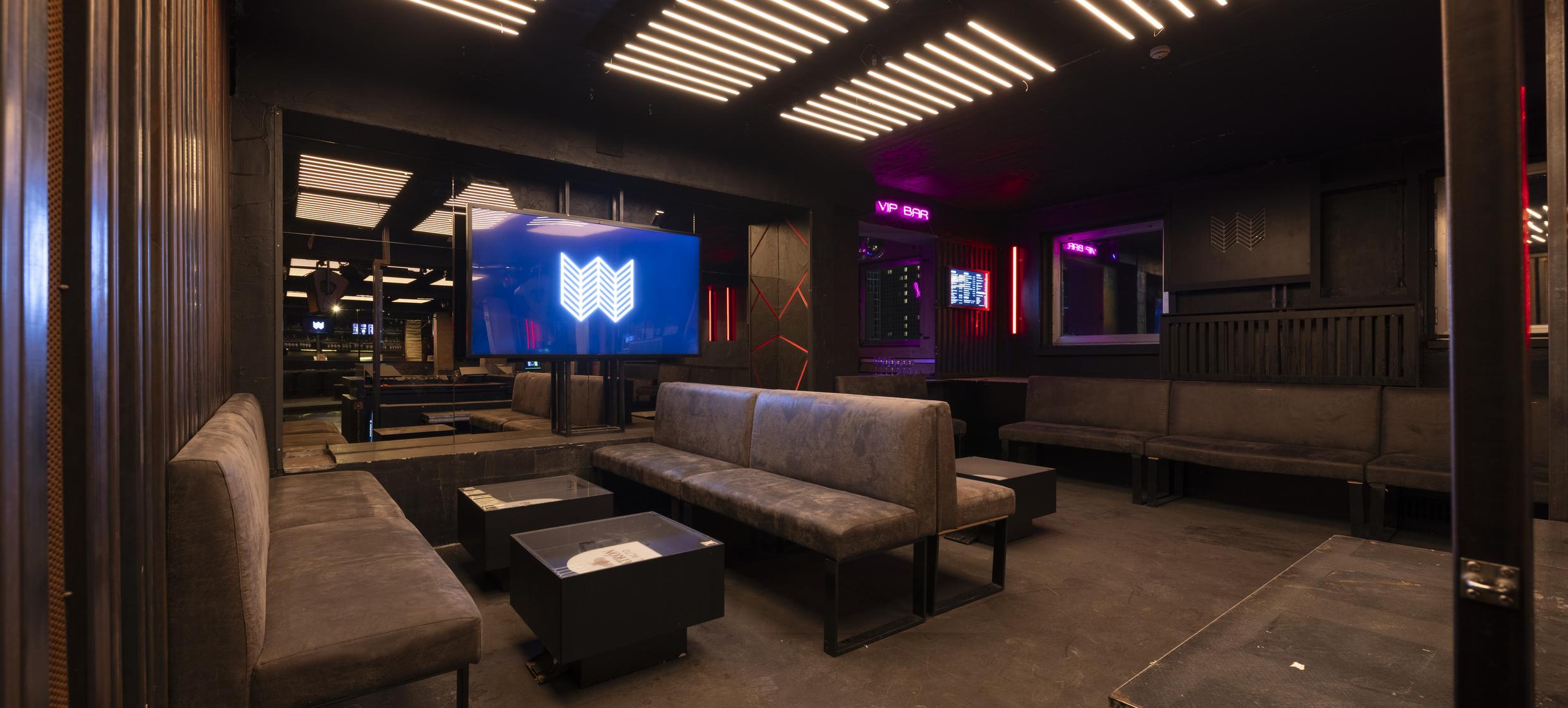 WEEKEND Rooftop Club und Eventlocation 15