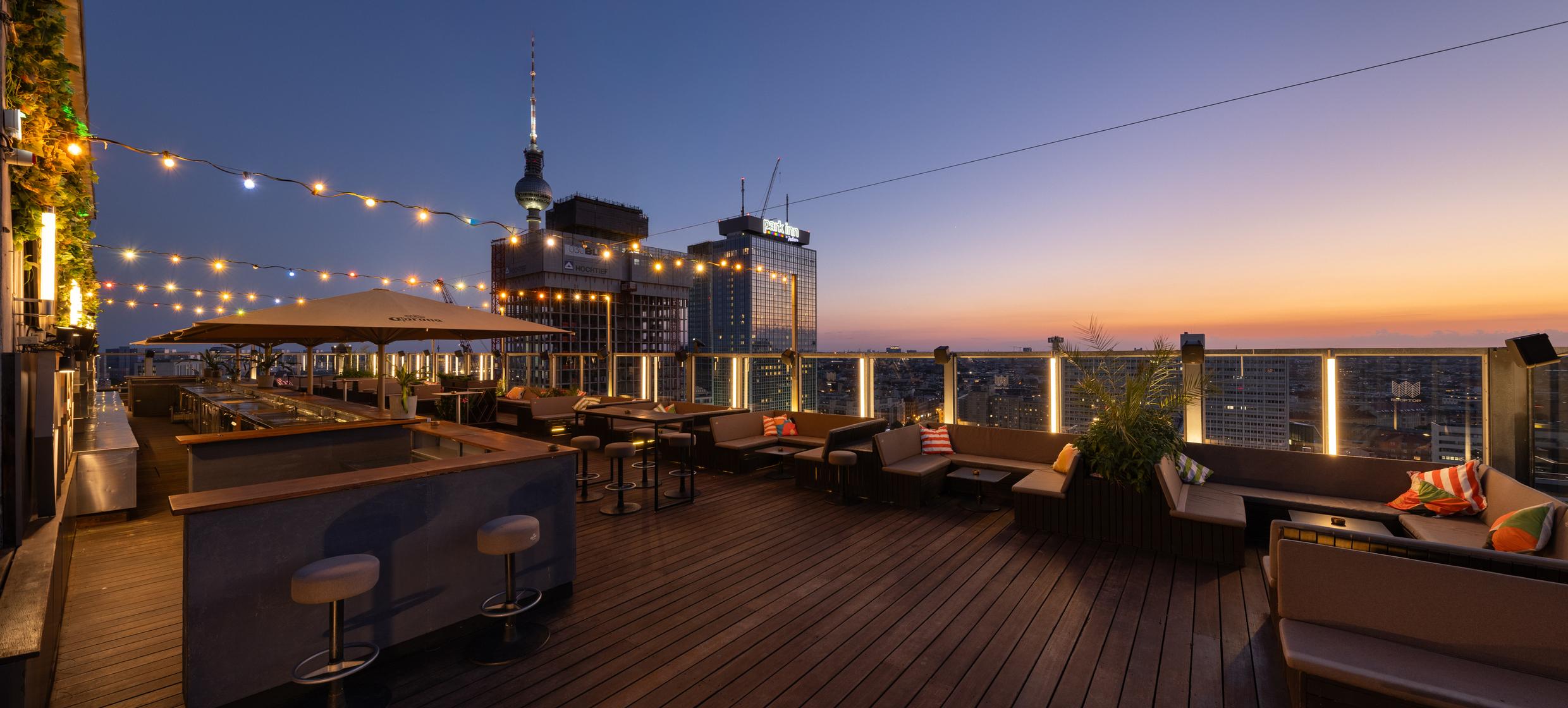 WEEKEND Rooftop Club und Eventlocation 4