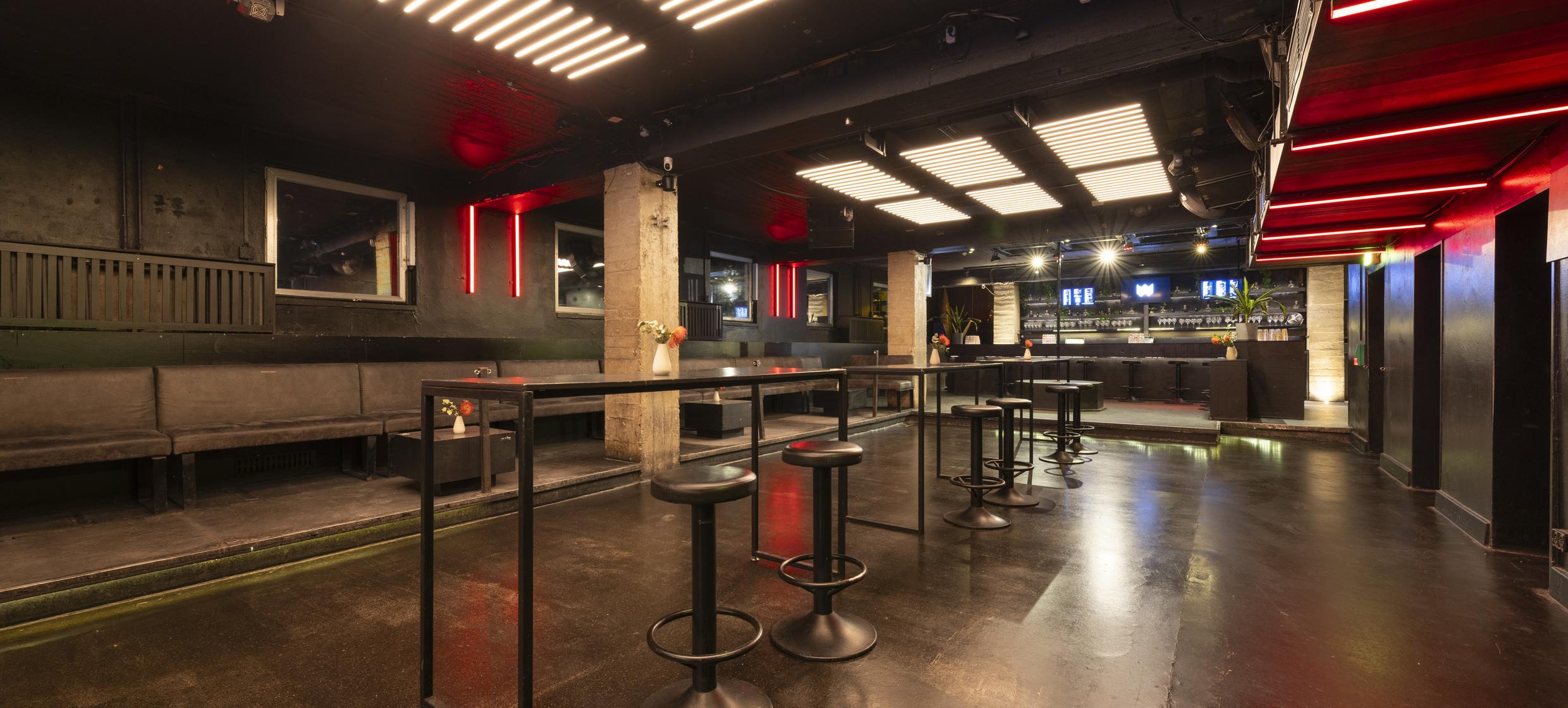 WEEKEND Rooftop Club und Eventlocation 12