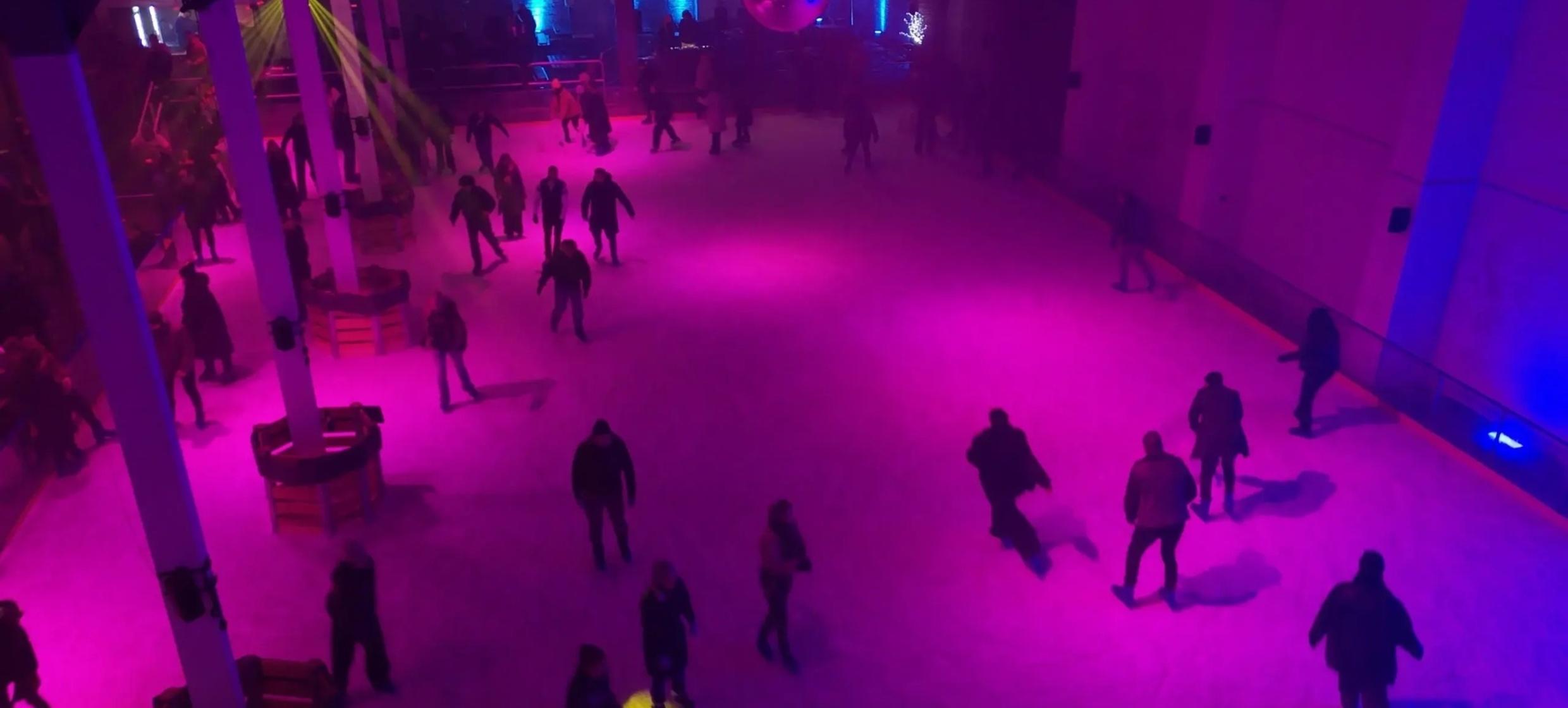 Indoor - Eisbahn