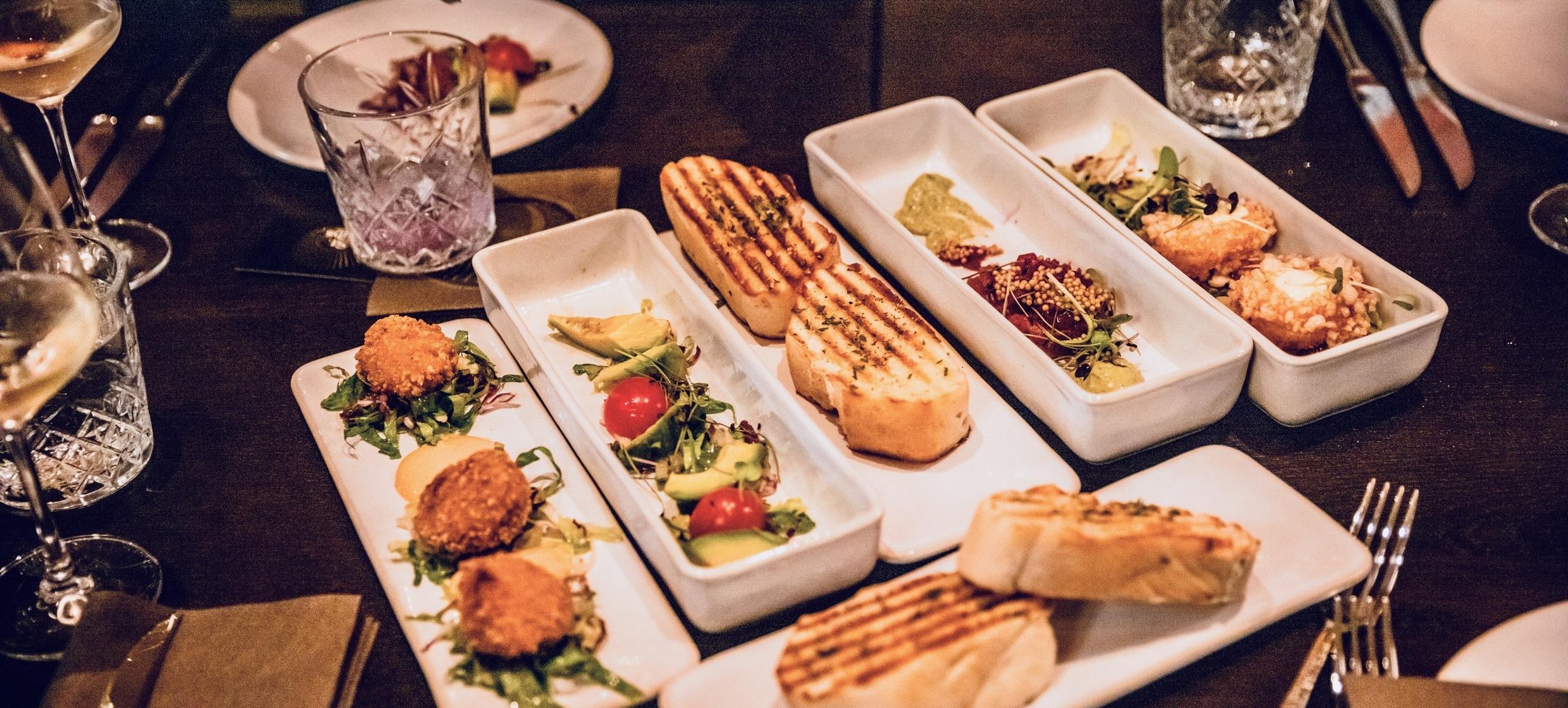 Dinner Event mit Flying Menü im St. Ribs Restaurant & Bar Bonn