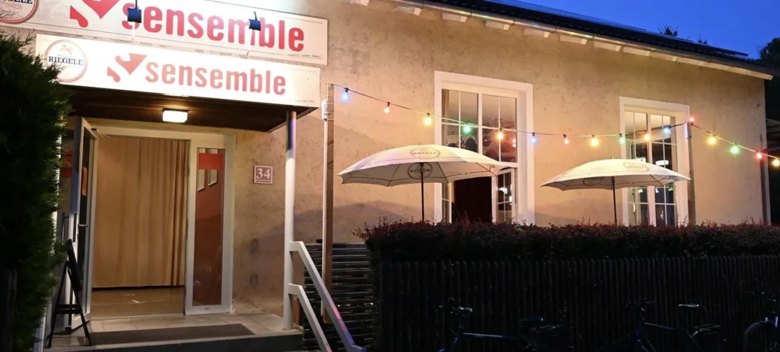 Sensemble Theater 5