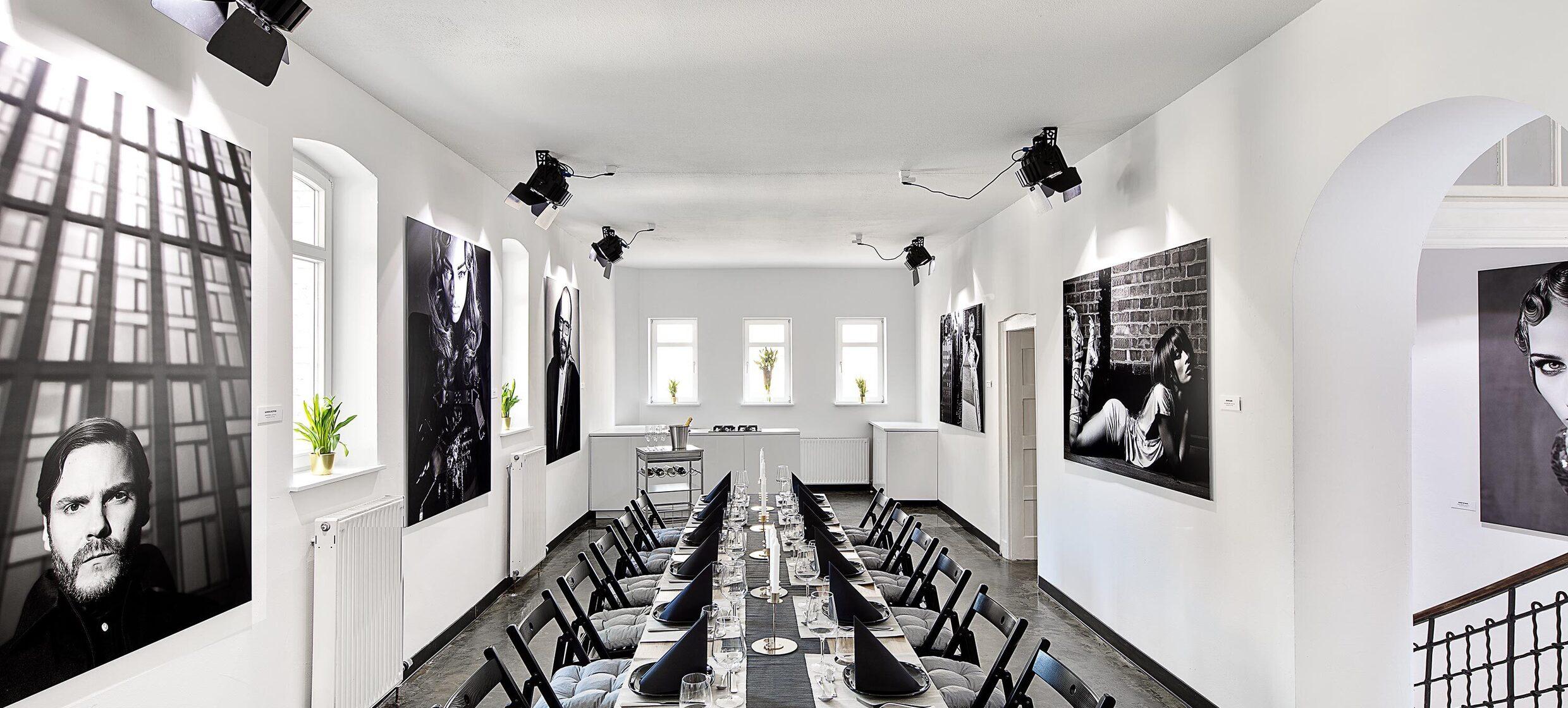 Business Dinner in der Galerie 2