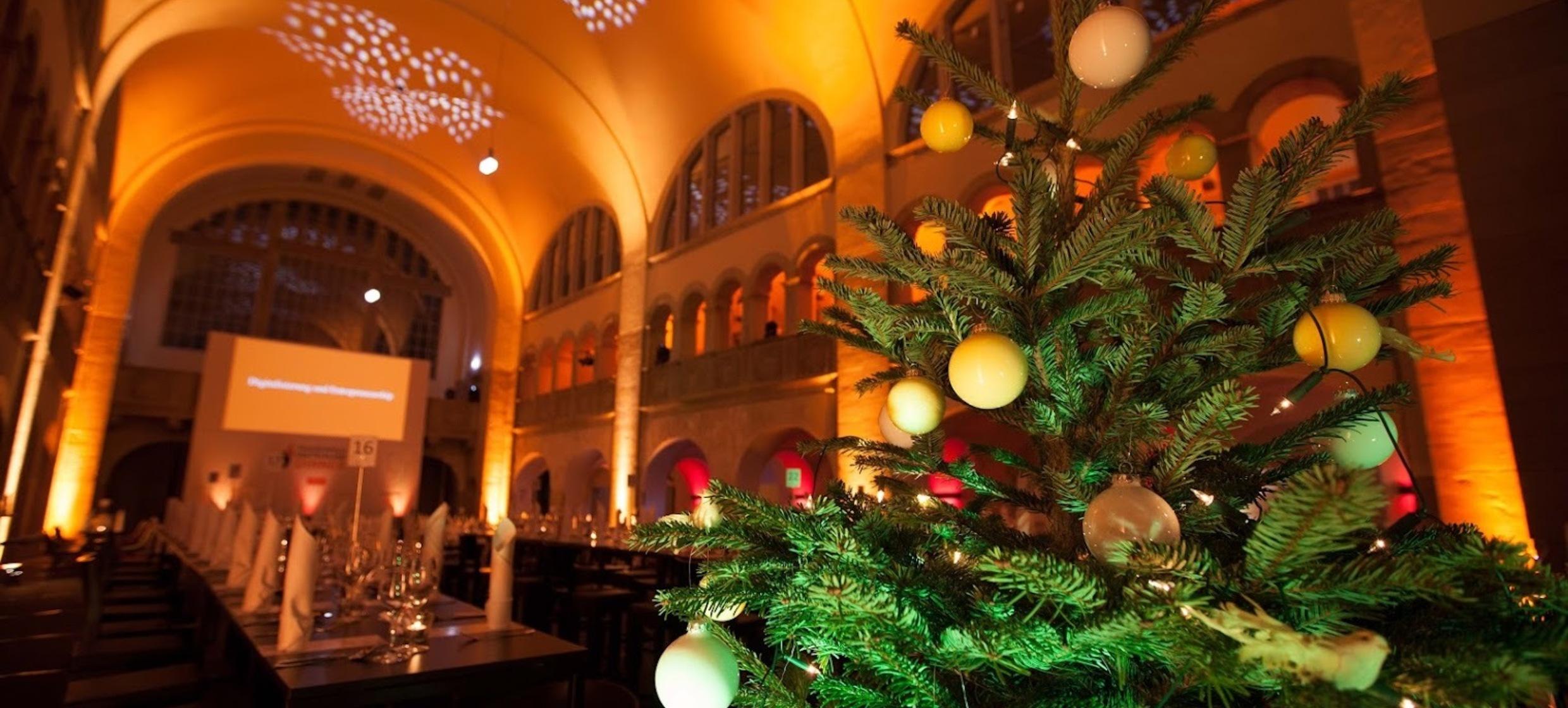 Weihnachtsfeier Hotel Oderberger Pool oder Restaurant Oderberger
