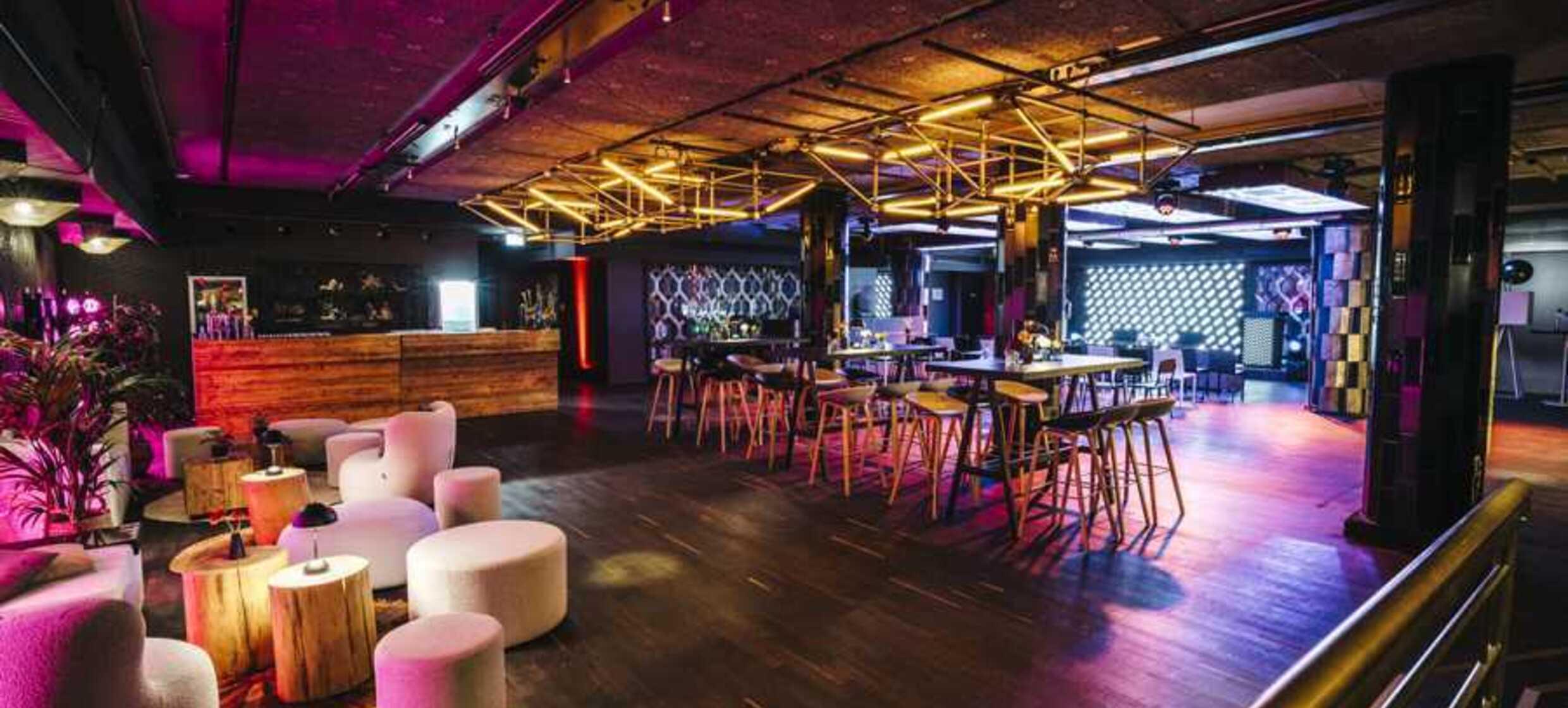 Weihnachtsfeier / Get-Together im Clubbereich des Cafe Moskau