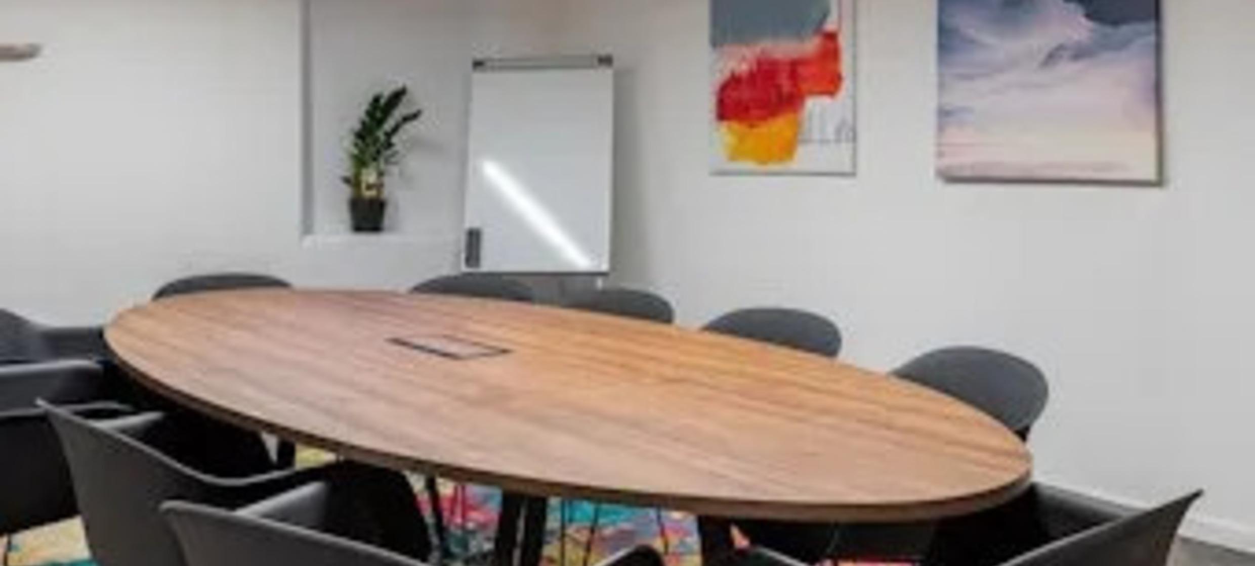 SleevesUp! Hannover City Meetingroom Schwarzer Bär