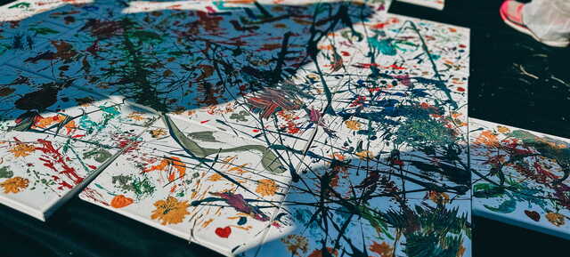 Action Painting – Kreatives Teambuilding & Teamzeit im Harz in Waldatelier / Clausthal-Zellerfeld 2